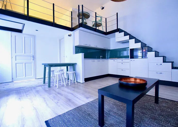 Standard By Hi5-terez Blv *