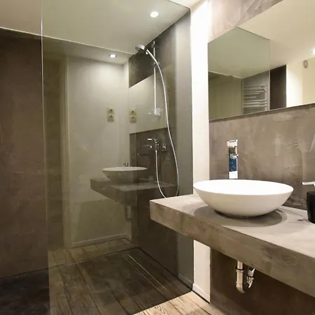 Daire Standard By Hi5-terez Blv Budapeşte