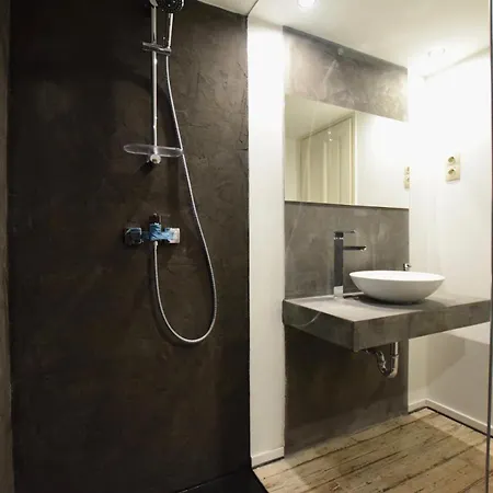 Standard By Hi5-terez Blv Daire